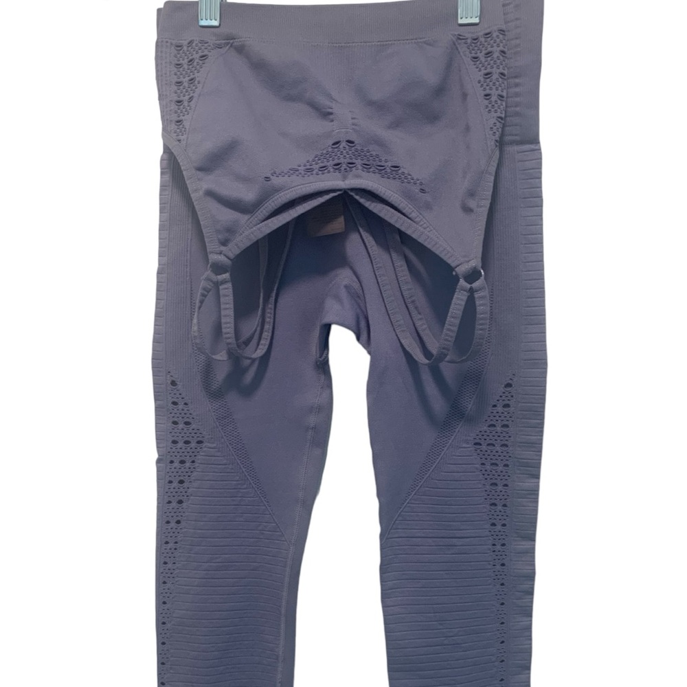 Gymshark Compression Leggings & Matching Bra Set … - image 1